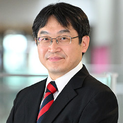 加納英明