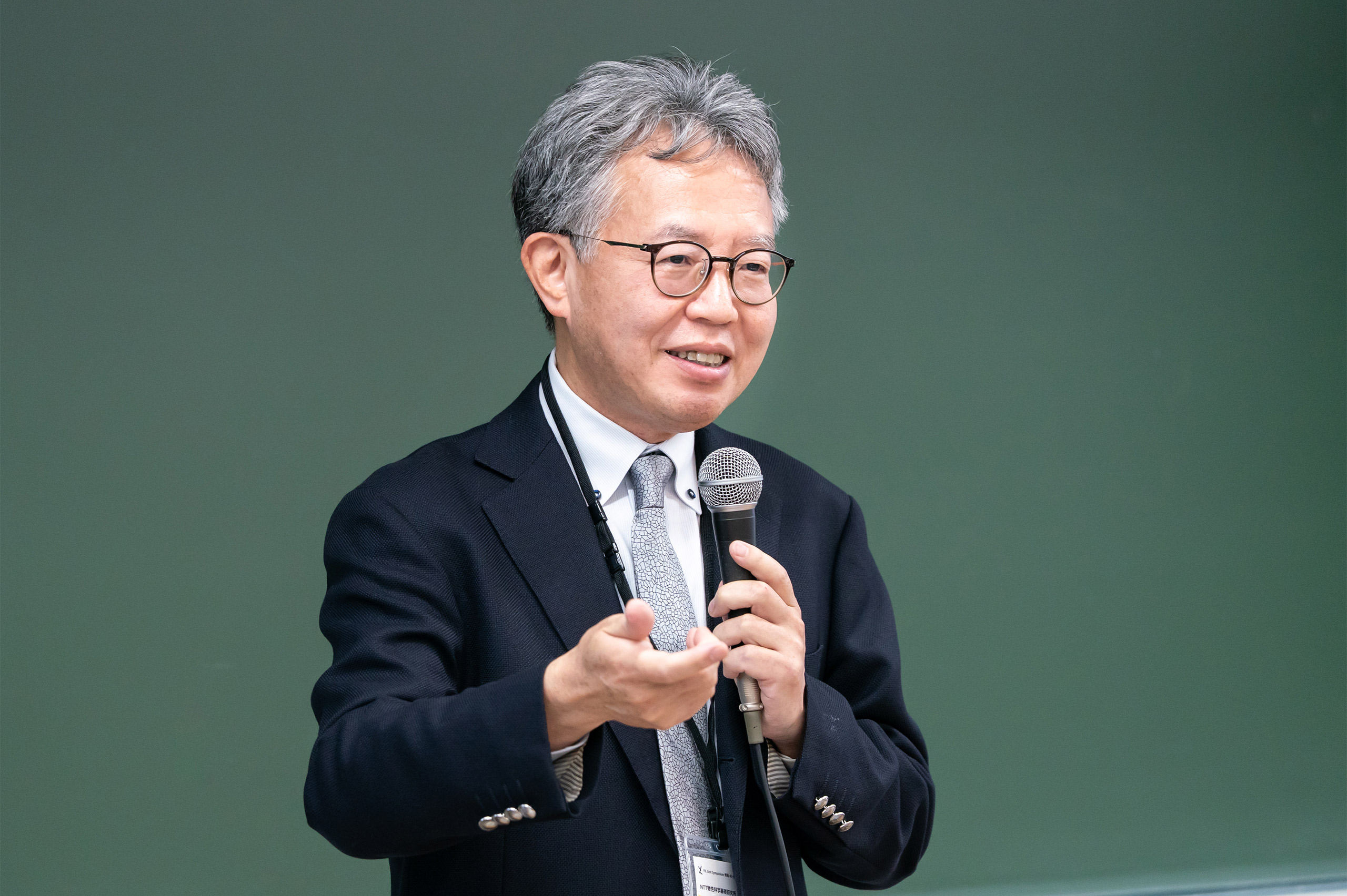 NTT物性科学基礎研究所 フェロー 納富雅也氏