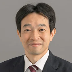 栄長泰明